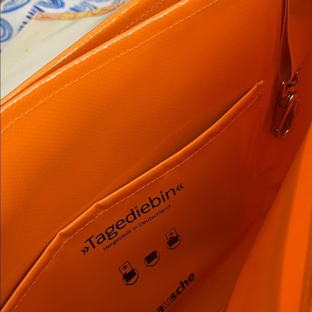 Tausche Shoulder Messenger Tote Bag- Germany - Picture 6 of 7
